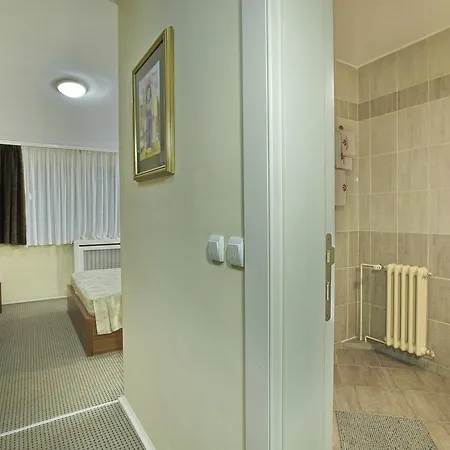 Knez Motel